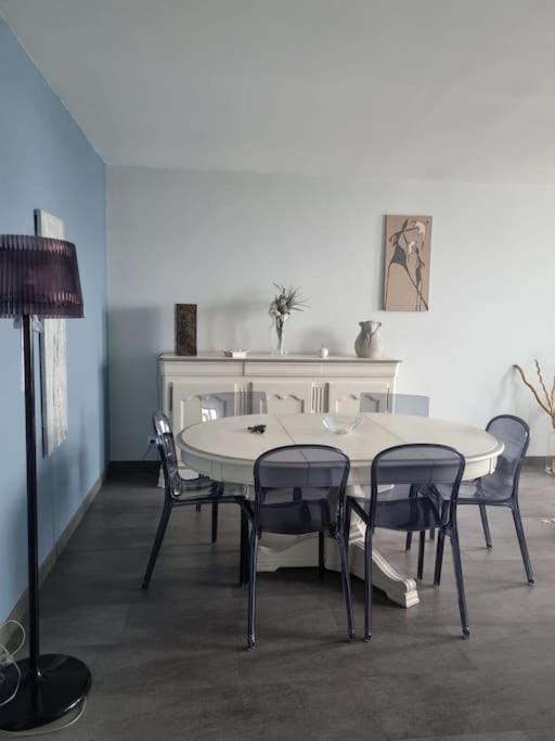 Apartment Panorama Lillois, Concierge-city *